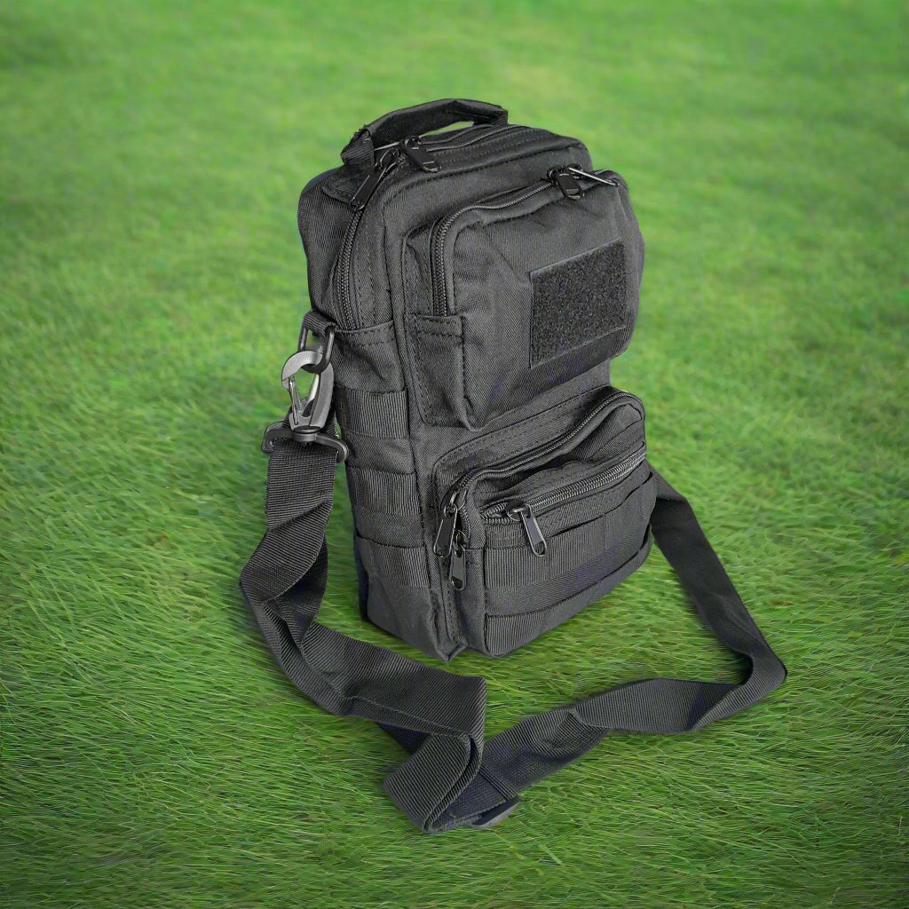 black shoulder bag