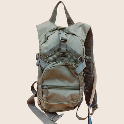 Hydration pack 5 pocket with a fitted 2.7 litre bladder