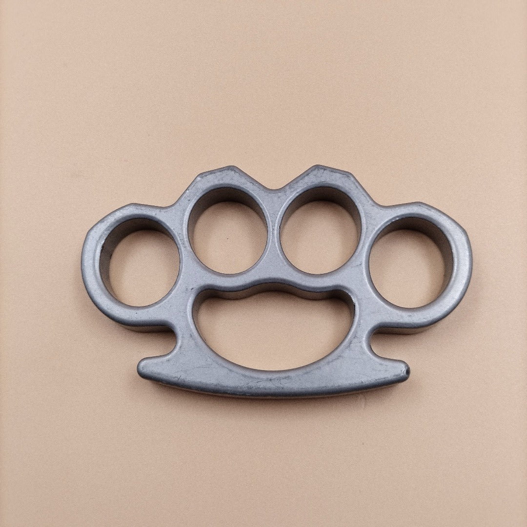 Knuckle duster