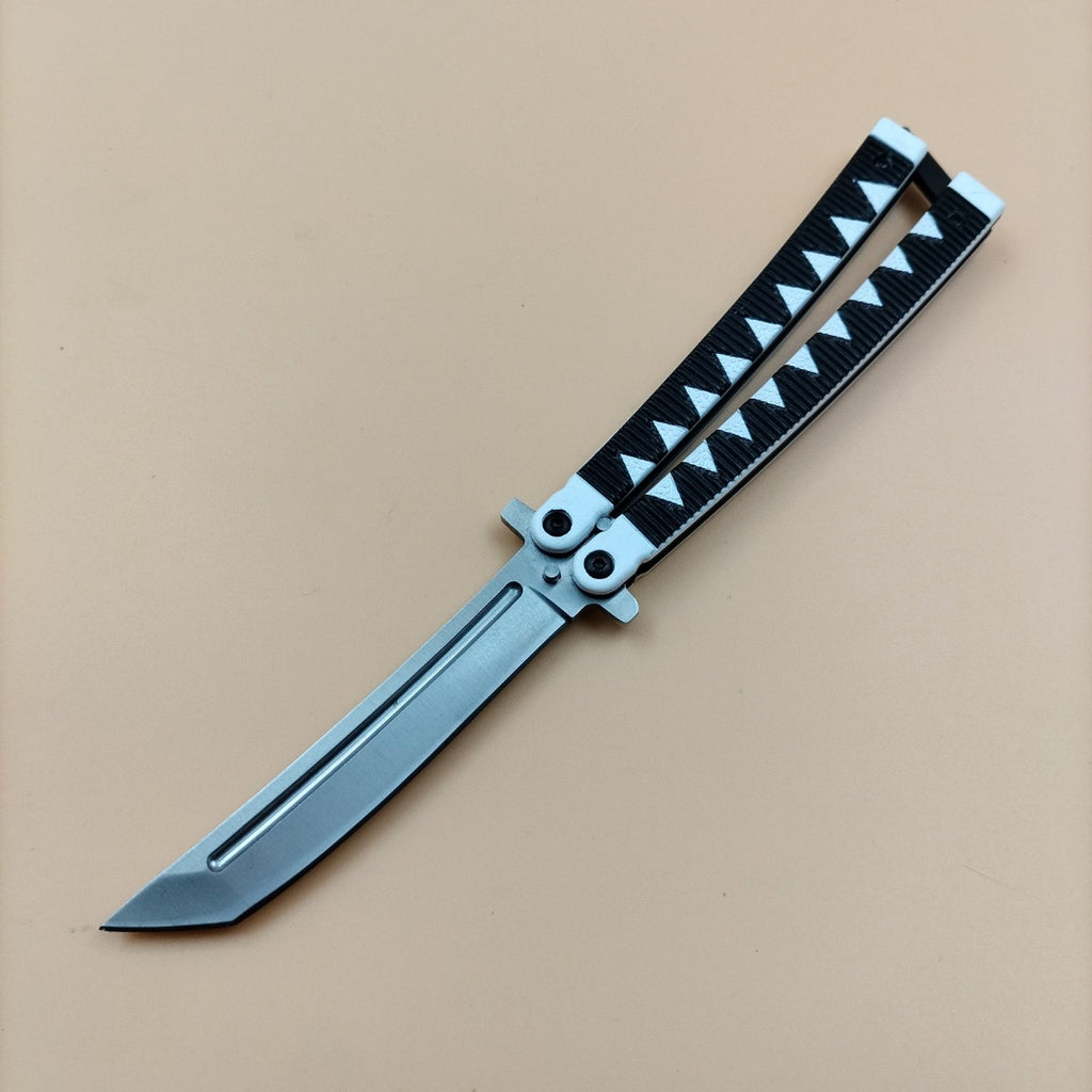 Butterfly blade - black white tanto