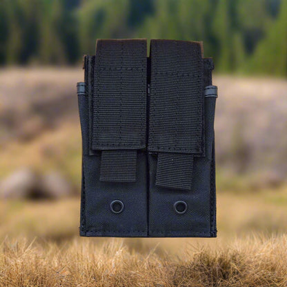 double mag pouch black in colour