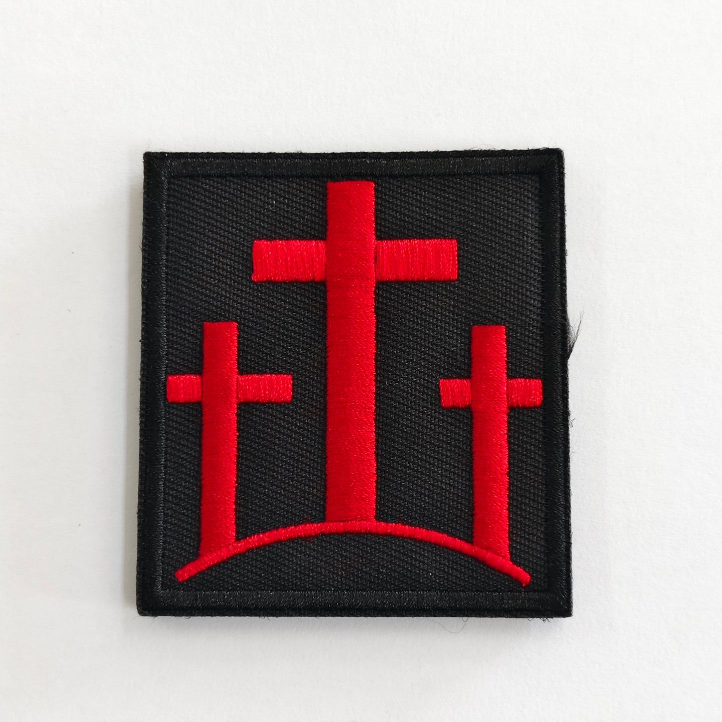 Badge - 3 crosses