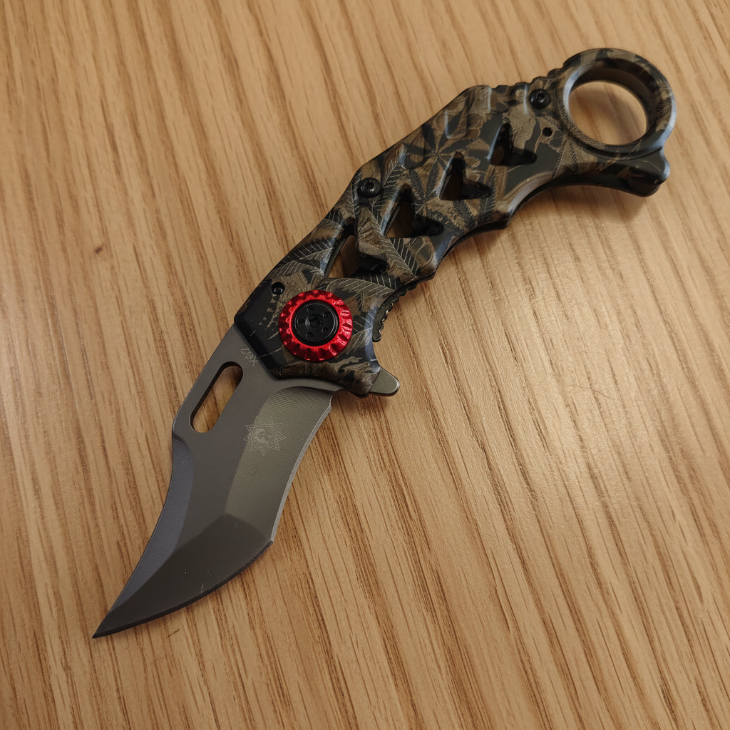 Karambit - brown leaf