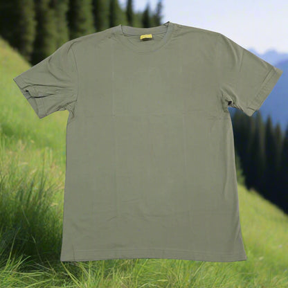 T shirt is solid green.